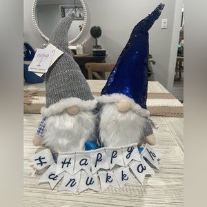 NWT Hapoy Hanukkah sitting gnomes with arms around each other